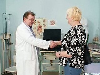 Chubby blond stepmom hairy pussy doctor exam