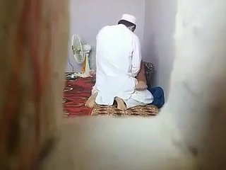sexo accomplish mulá afegão com um MILF