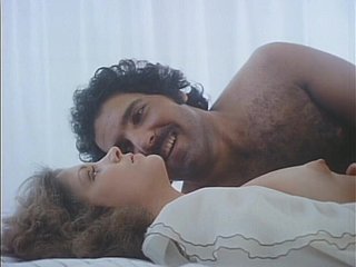 享受着名的复古色情电影欲望（1983）
