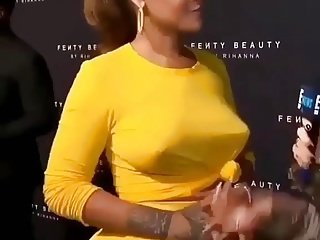 Rihanna Tits Núm vú cứng